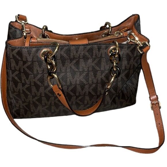 Michael Kors Large Cynthia Tote - Picture 5 of 13